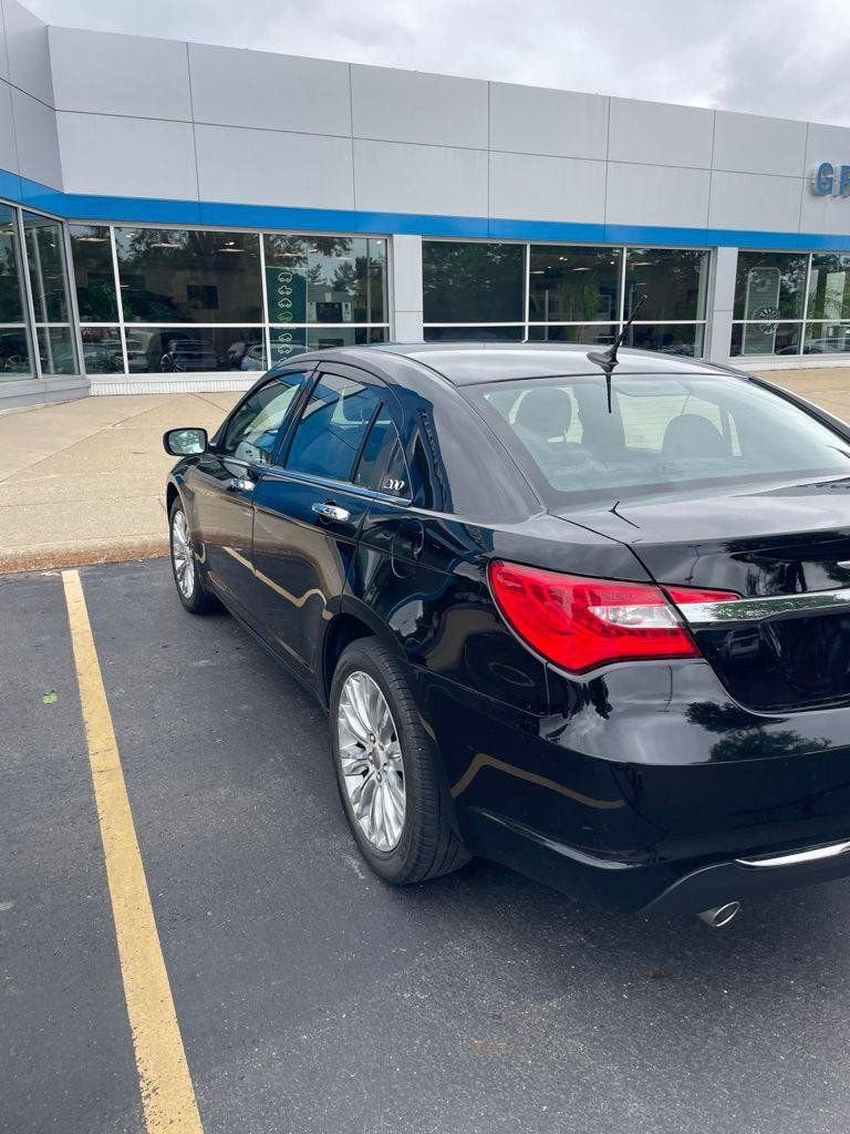 2013 Chrysler 200 Limited