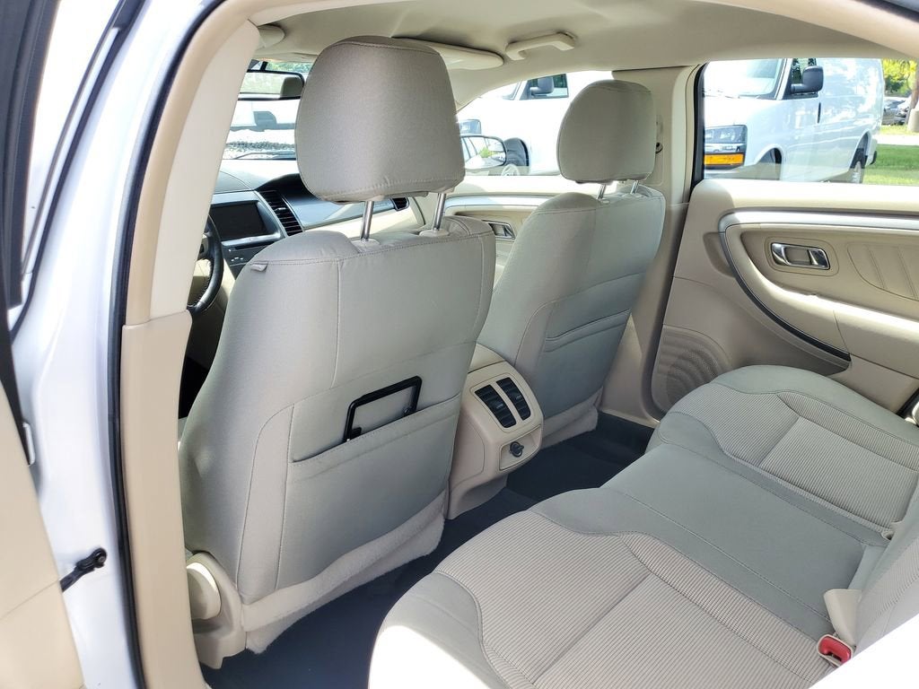 2016 Ford Taurus SEL