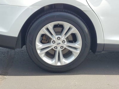 2016 Ford Taurus SEL