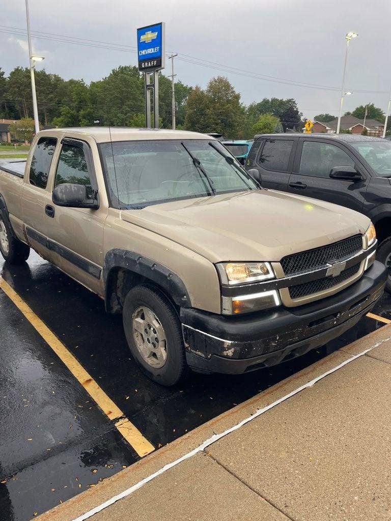 2005 Chevrolet Silverado 1500 LS