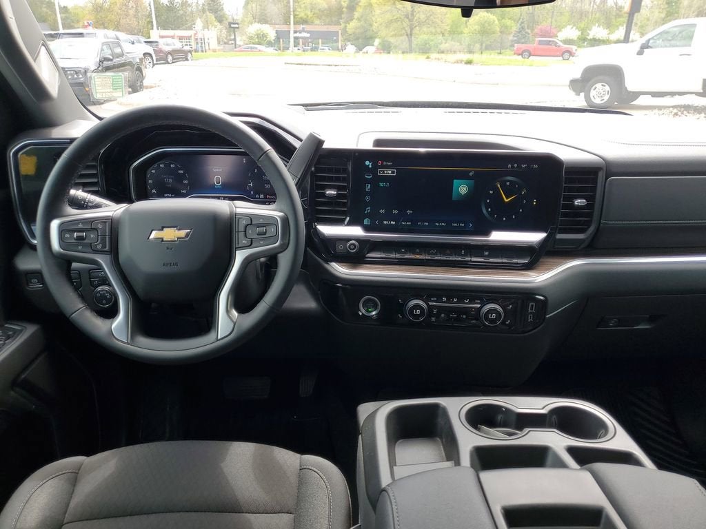2024 Chevrolet Silverado 1500 LT (2FL)