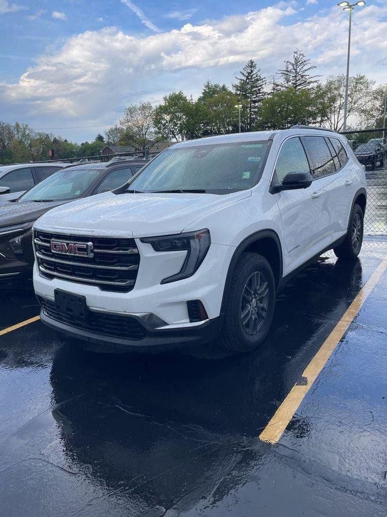 2025 GMC Acadia Elevation AWD's photo