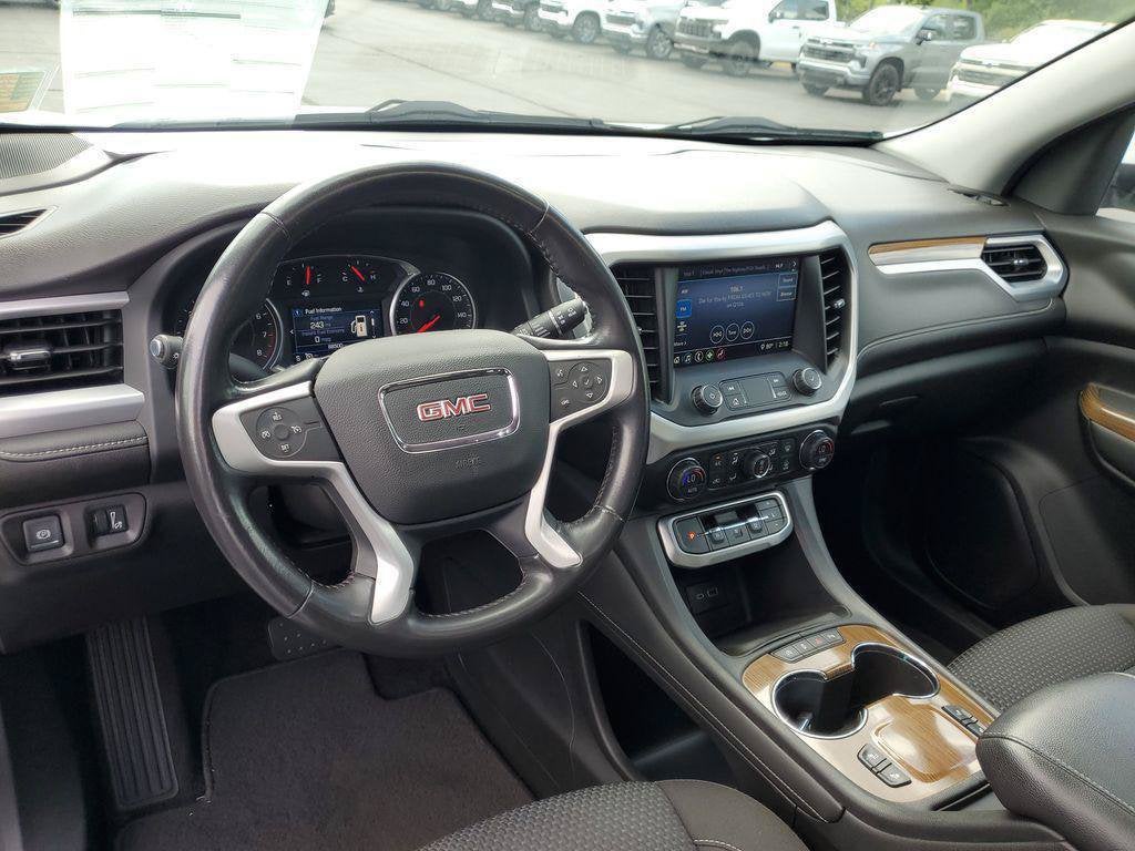 2020 GMC Acadia SLE