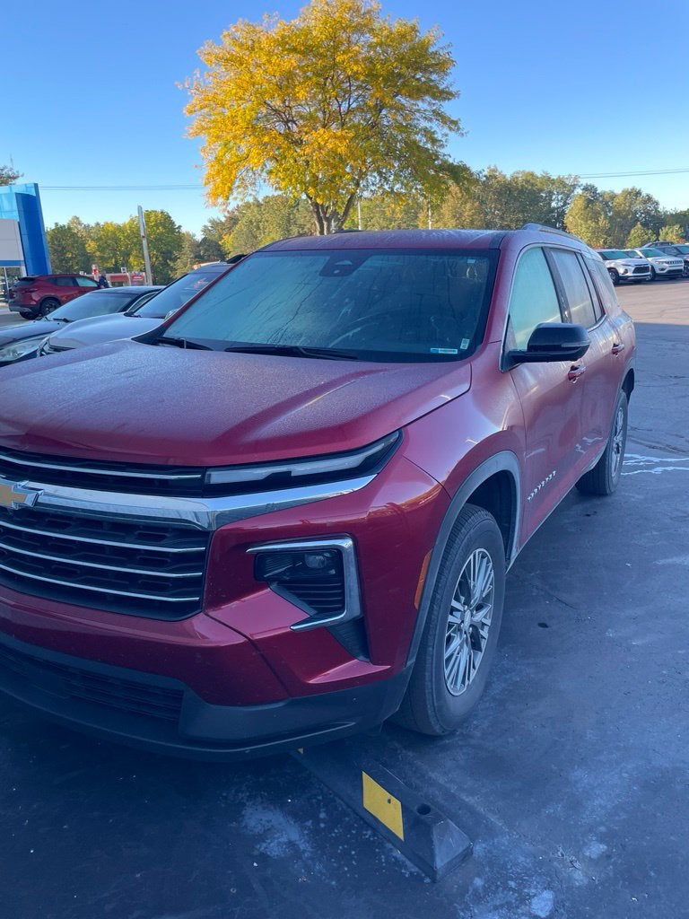 2024 Chevrolet Traverse LT