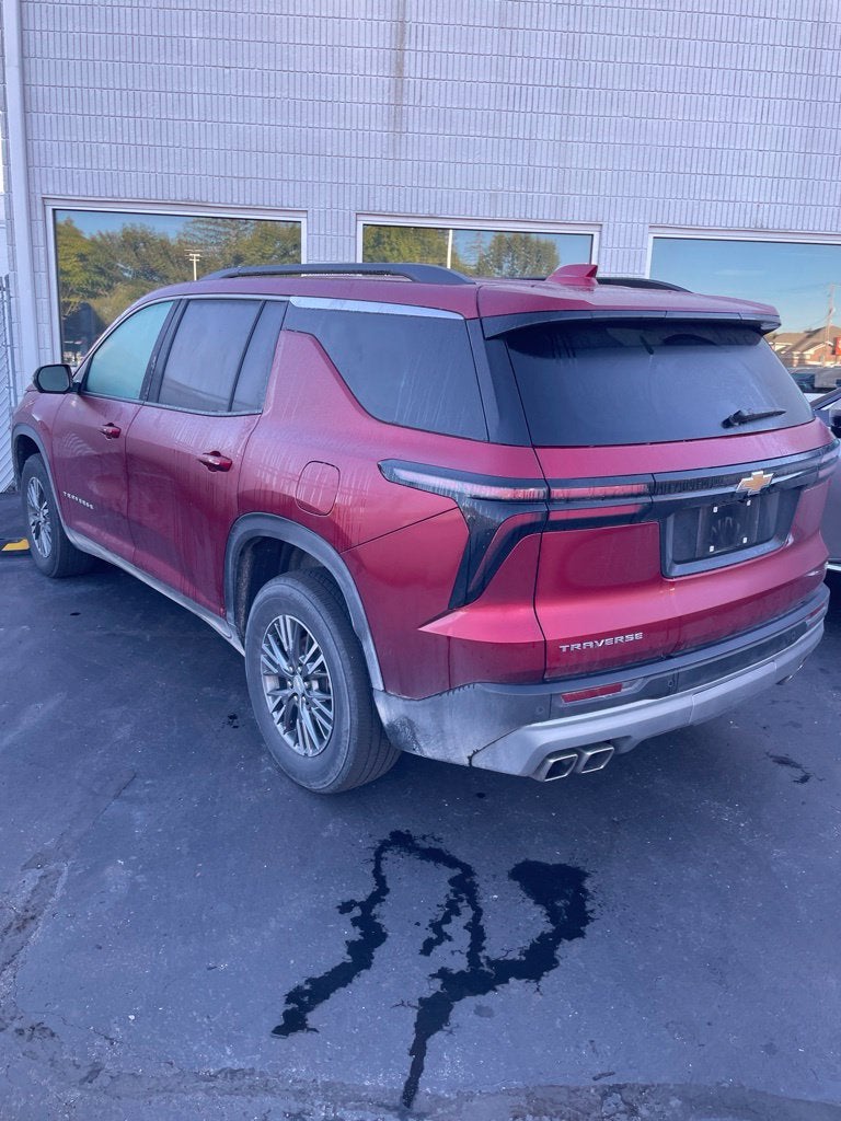 2024 Chevrolet Traverse LT