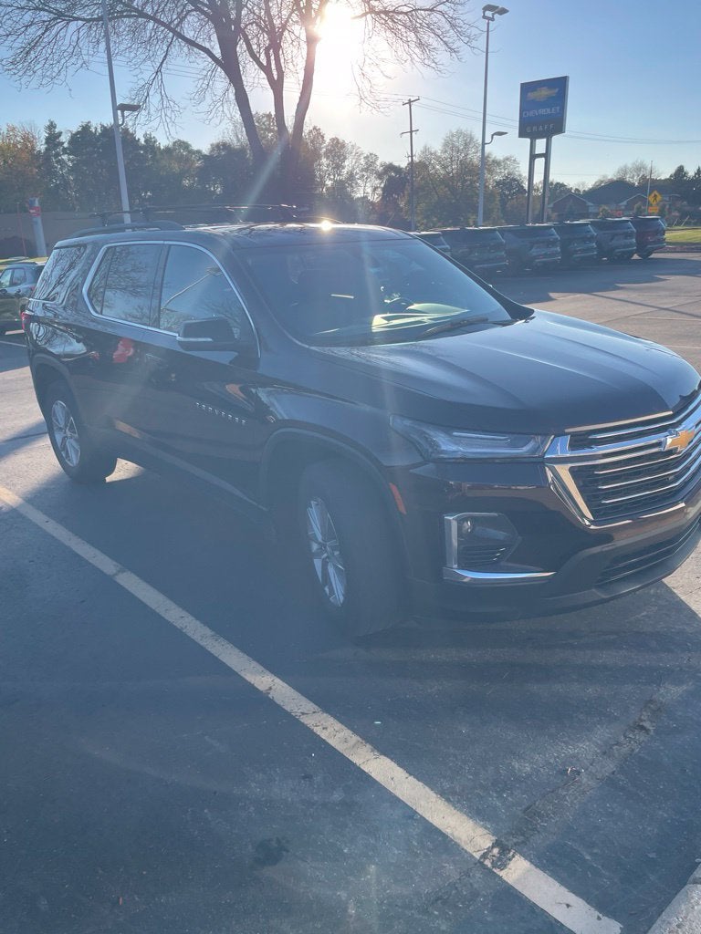2023 Chevrolet Traverse LT Cloth