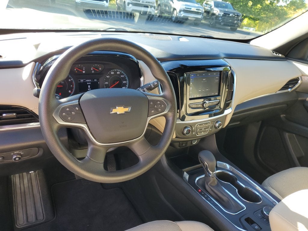 2023 Chevrolet Traverse LS