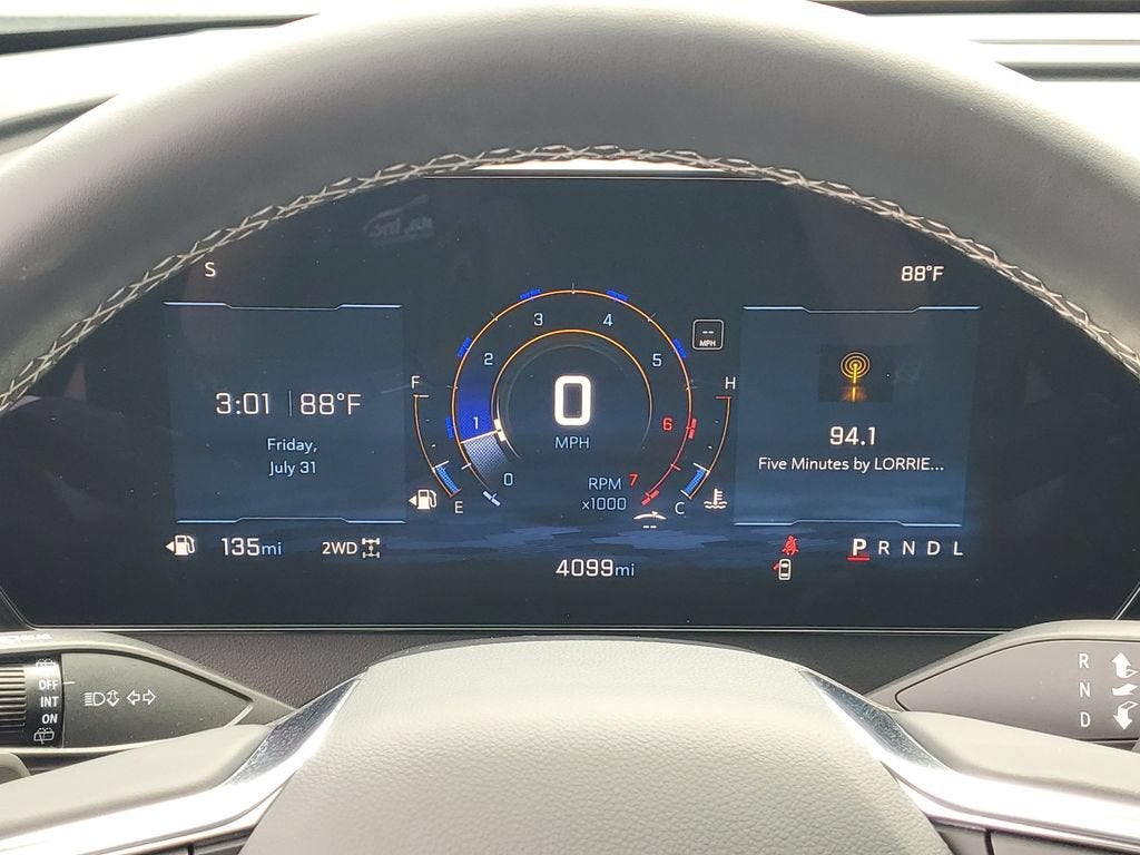 2025 Chevrolet Traverse LT