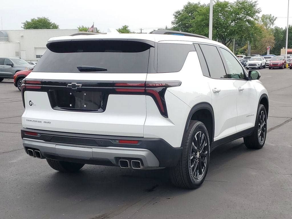 2025 Chevrolet Traverse LT