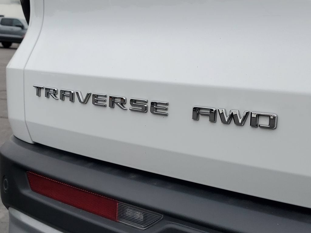 2025 Chevrolet Traverse LT