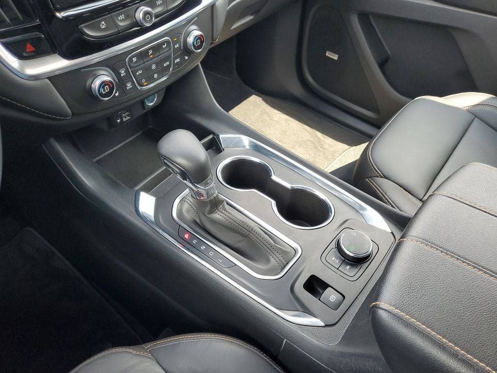 2021 Chevrolet Traverse LT Leather