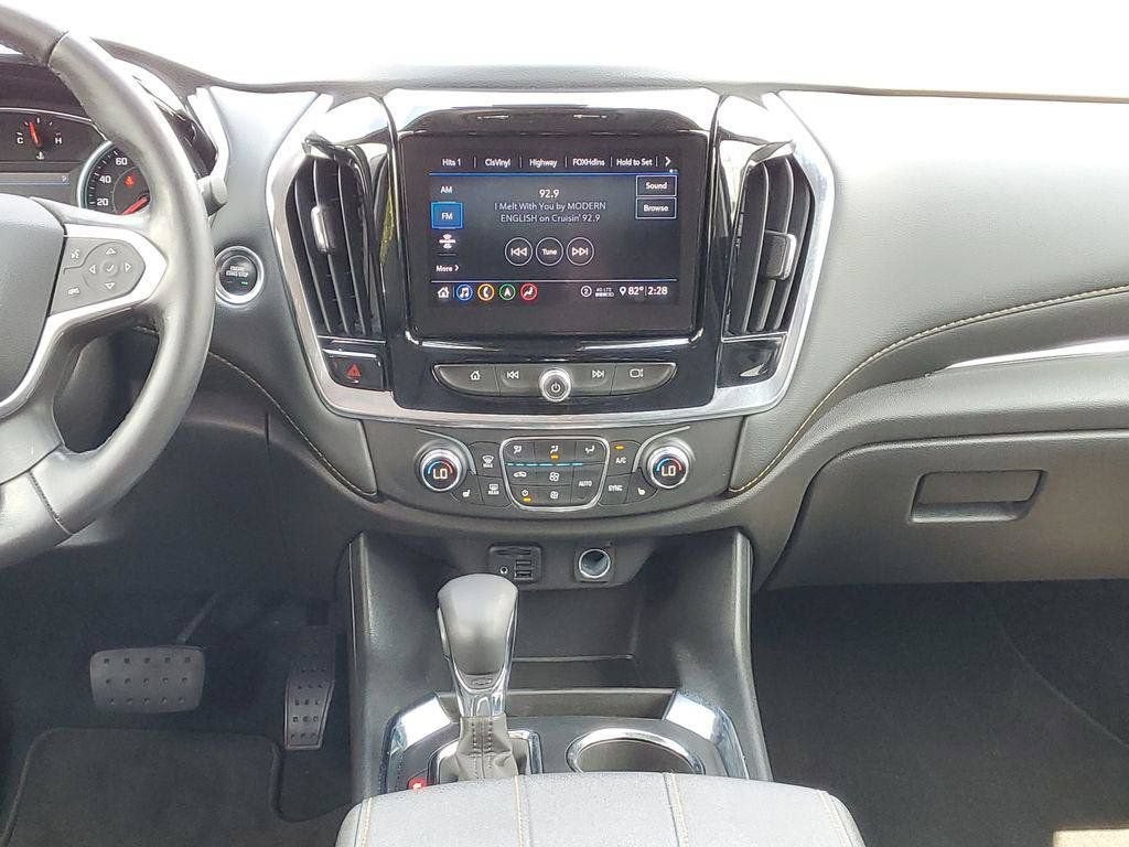 2021 Chevrolet Traverse LT Leather