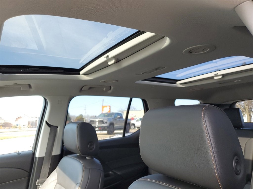 2021 Chevrolet Traverse RS