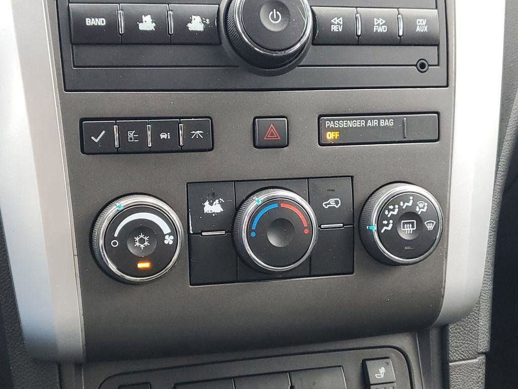 2011 Chevrolet Traverse LT w/1LT