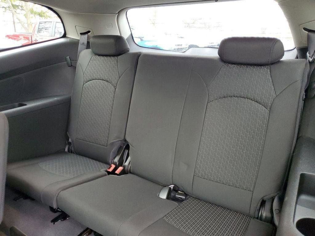 2011 Chevrolet Traverse LT w/1LT