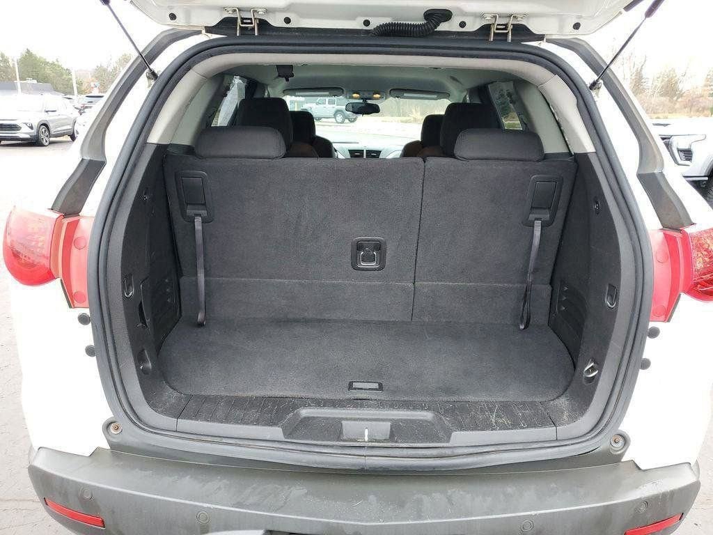 2011 Chevrolet Traverse LT w/1LT