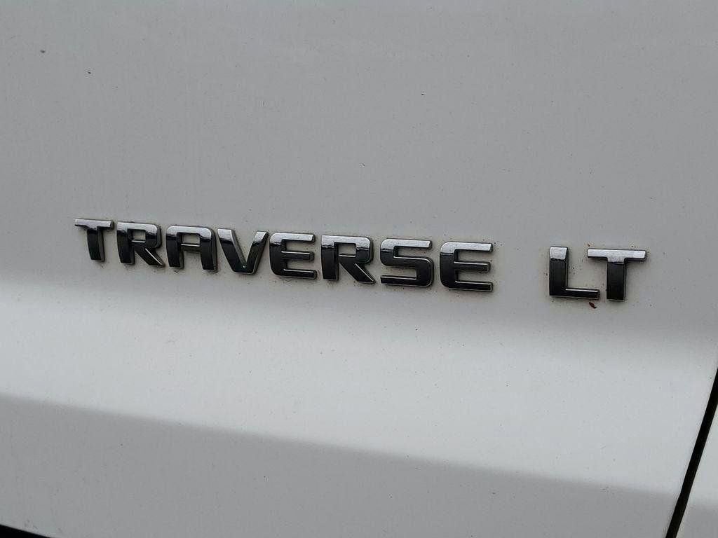 2011 Chevrolet Traverse LT w/1LT