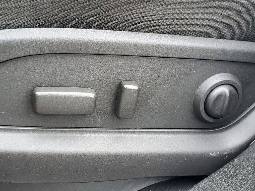 2011 Chevrolet Traverse LT w/1LT