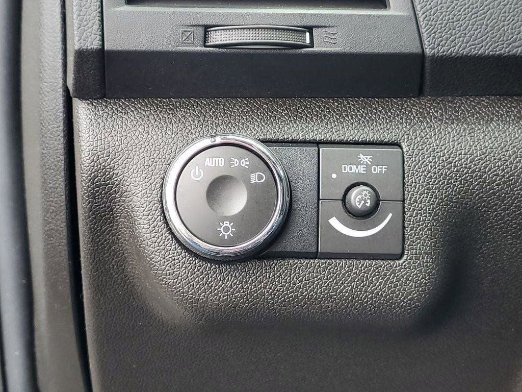 2011 Chevrolet Traverse LT w/1LT