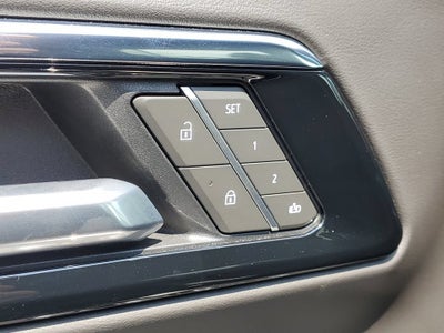 2025 Chevrolet Suburban RST