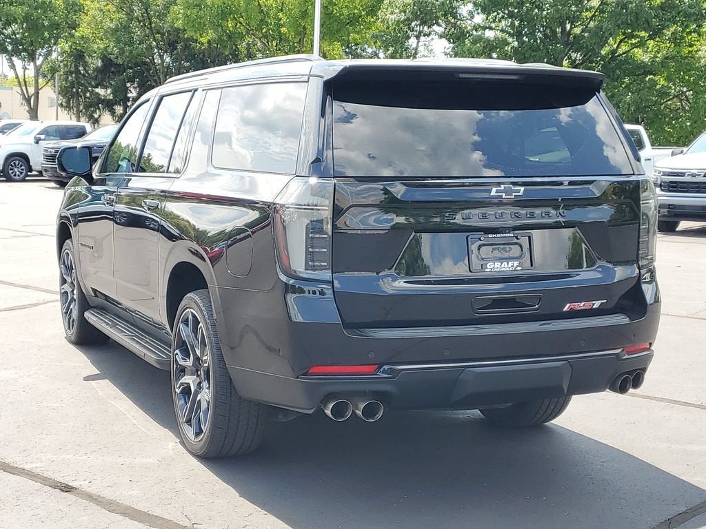 2025 Chevrolet Suburban RST