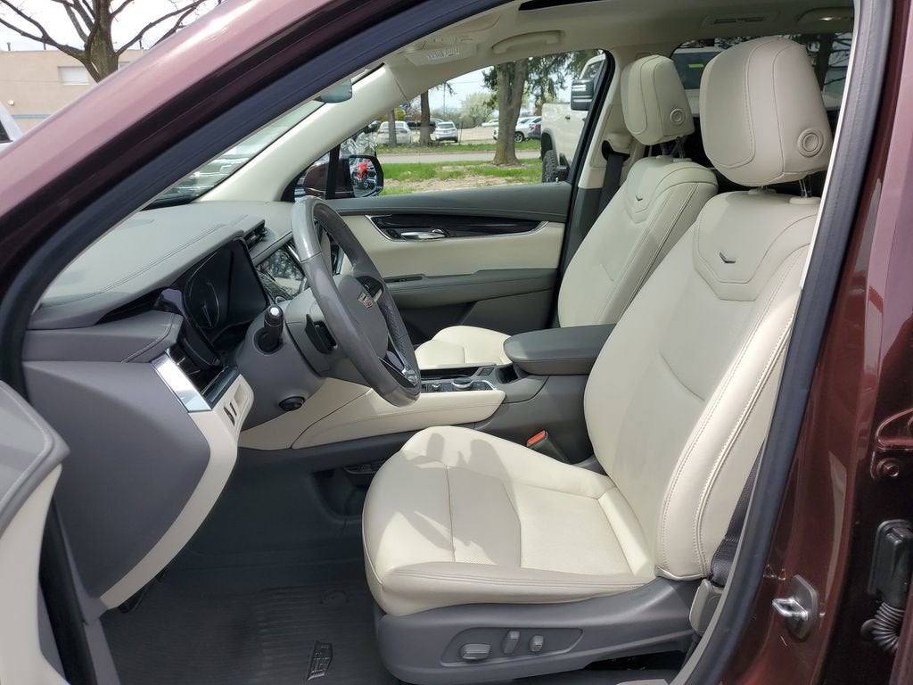 2022 Cadillac XT6 Premium Luxury