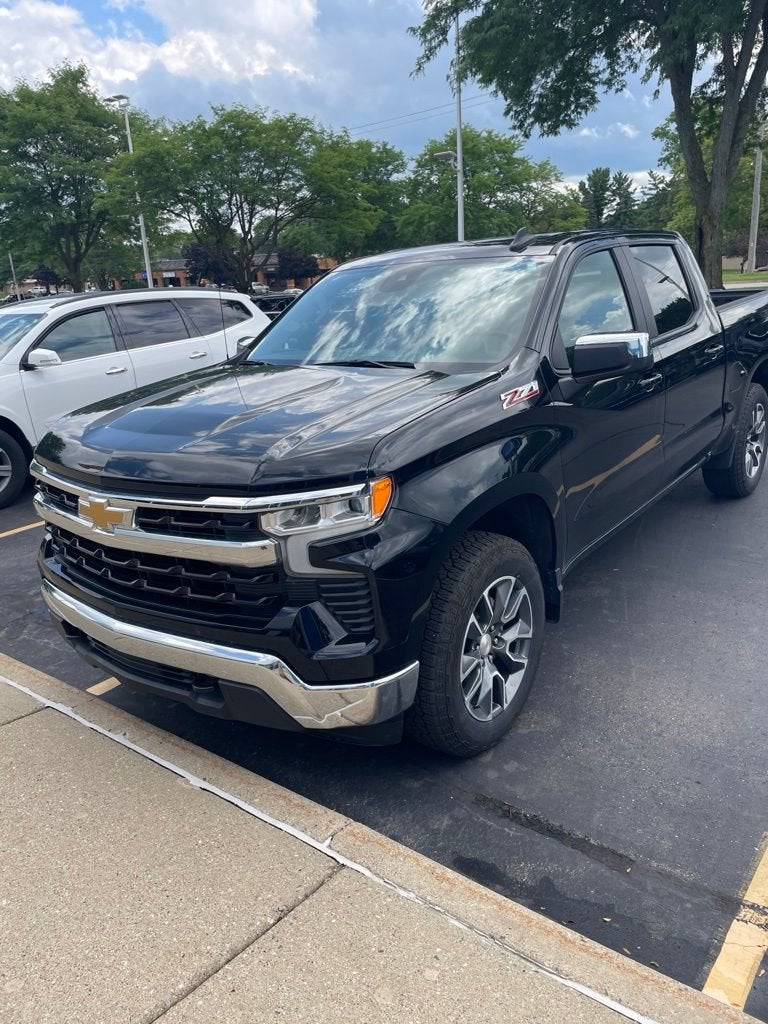 2025 Chevrolet Silverado 1500 LT