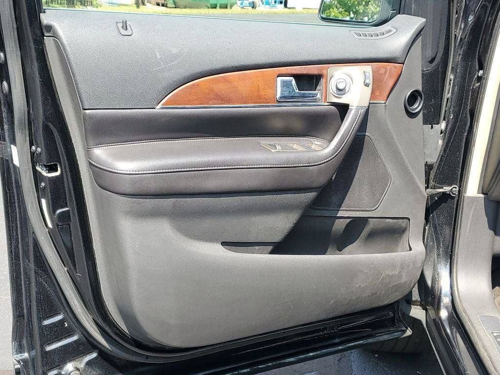 2014 Lincoln MKX BASE