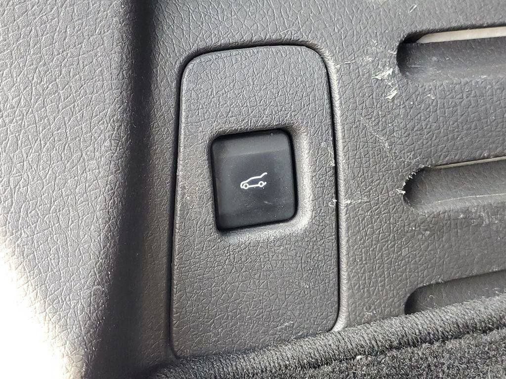 2014 Lincoln MKX BASE