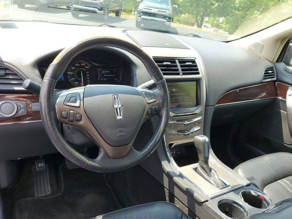 2014 Lincoln MKX BASE