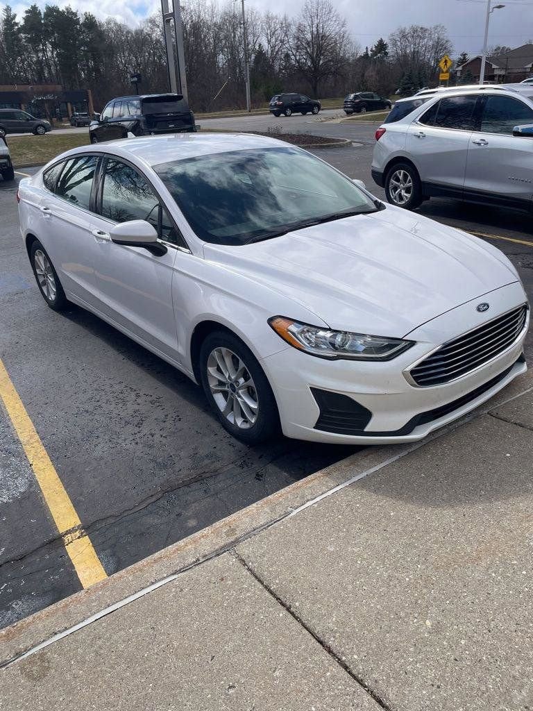 2020 Ford Fusion SE