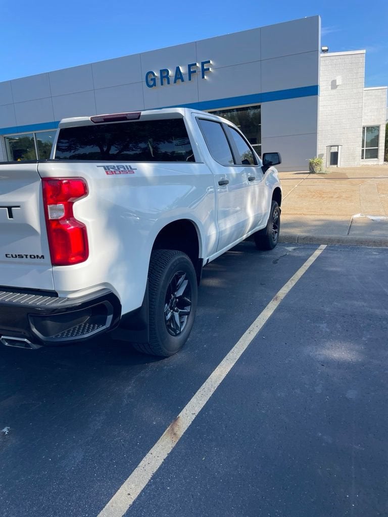 2021 Chevrolet Silverado 1500 Custom Trail Boss