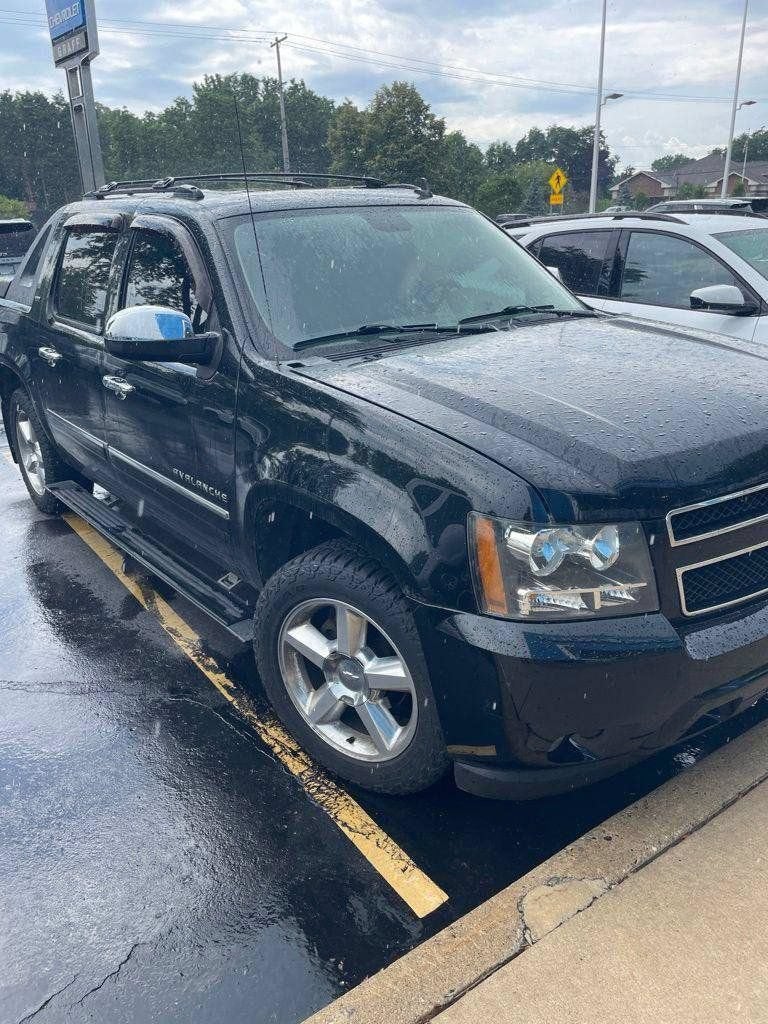 2011 Chevrolet Avalanche LTZ