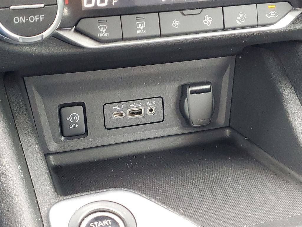 2024 Nissan Sentra SV Xtronic CVT