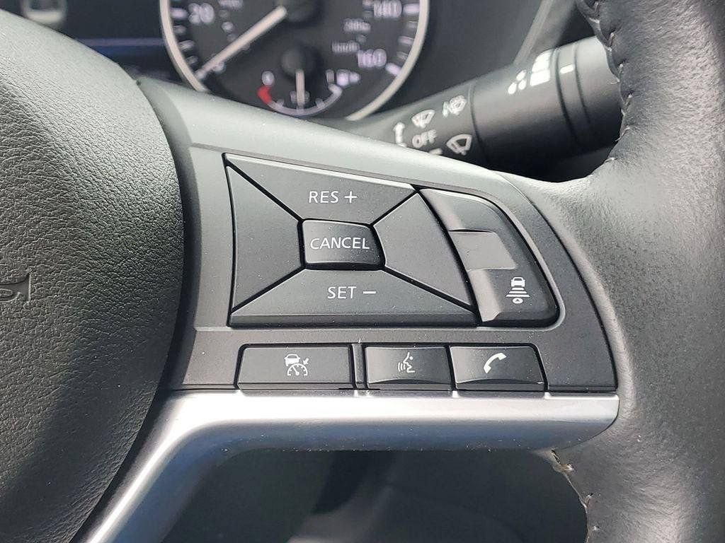 2024 Nissan Sentra SV Xtronic CVT