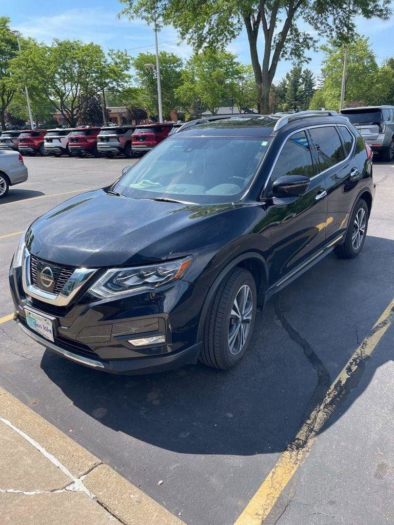 2017 Nissan Rogue SL AWD's photo