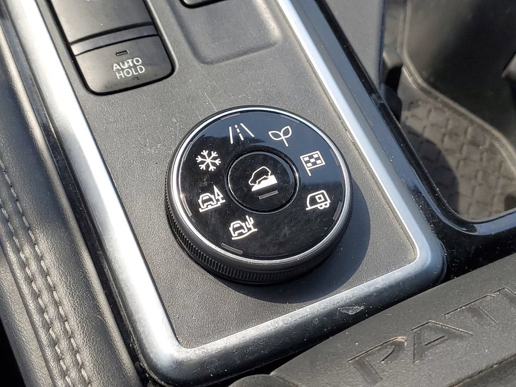 2024 Nissan Pathfinder Platinum 4WD