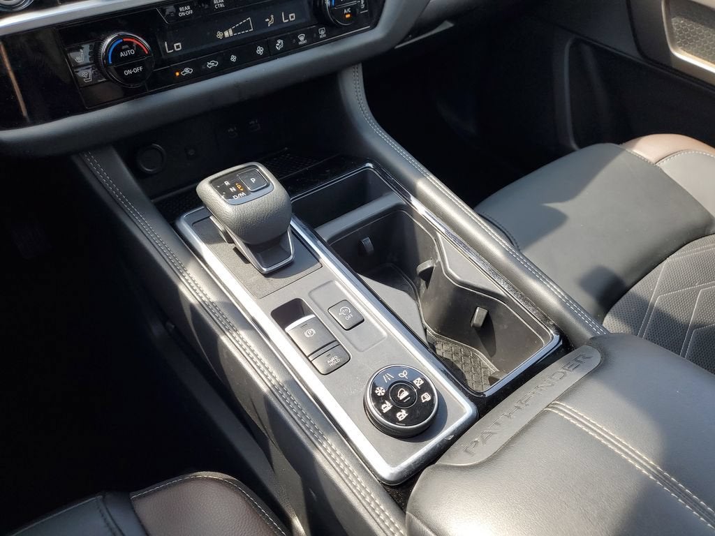 2024 Nissan Pathfinder Platinum 4WD