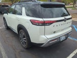 2024 Nissan Pathfinder Platinum 4WD