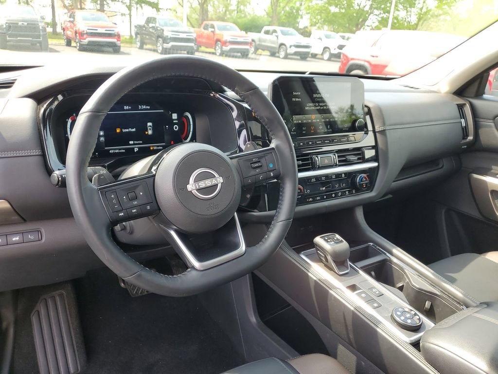2024 Nissan Pathfinder Platinum 4WD
