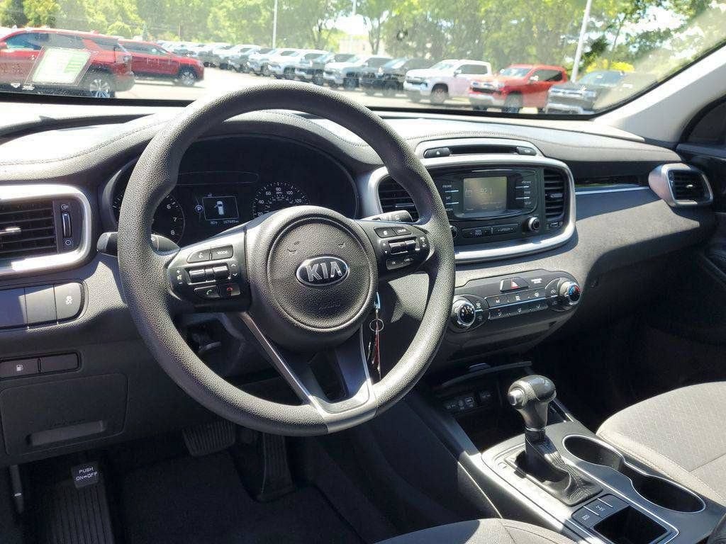 2016 Kia Sorento LX