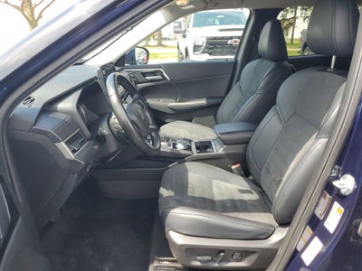 2024 Mitsubishi Outlander SE