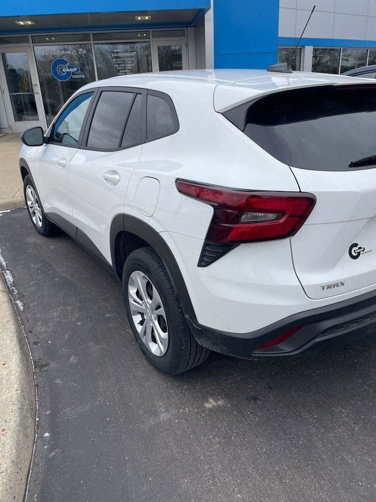 2024 Chevrolet Trax LS